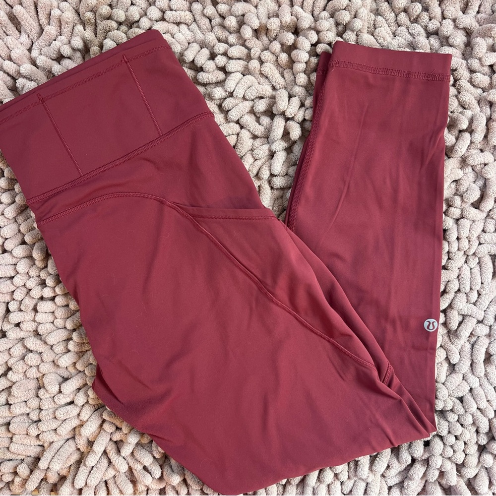 Lululemon Fast and Free High-Rise Tight 28" beautiful maroon color